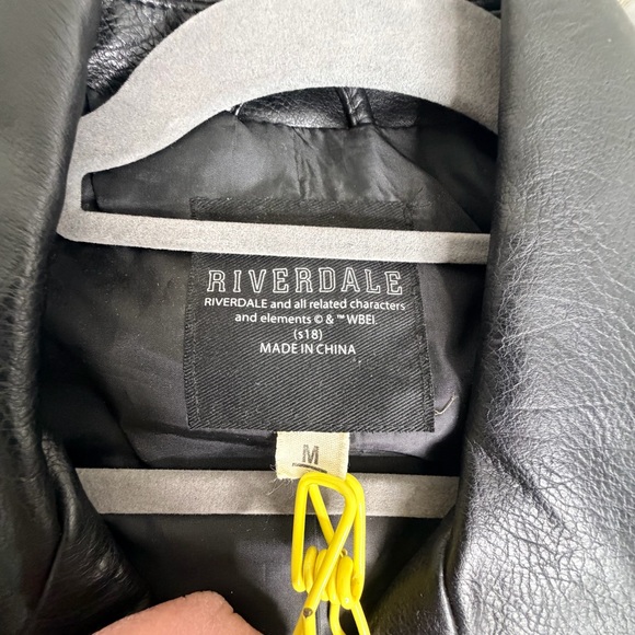 Riverdale Southside Serpents Black Faux Leather Jacket - Picture 7 of 7